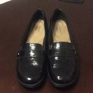 Clark’s Black Patent Leather Loafers Size 9.